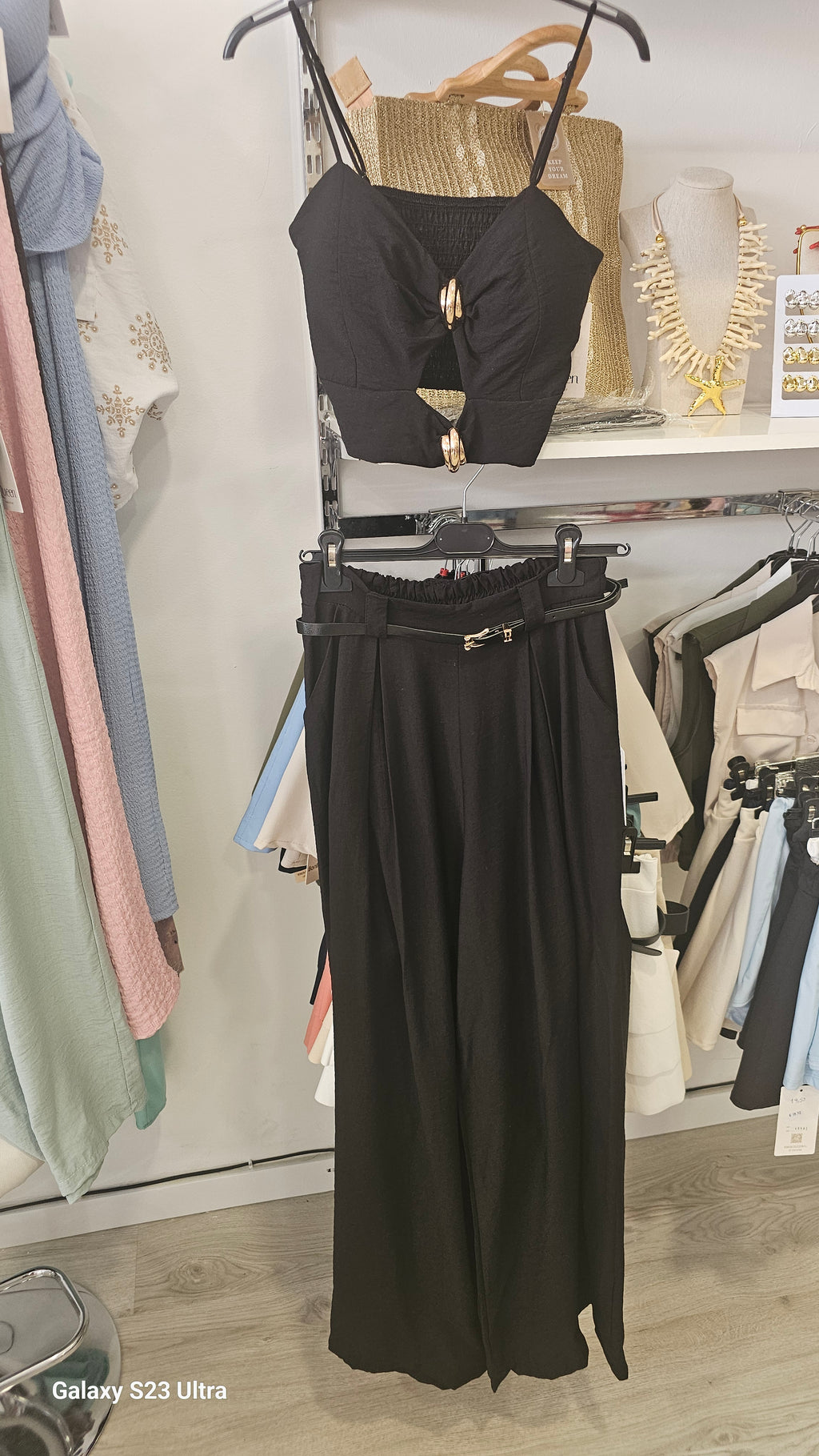 Conjunto Isa