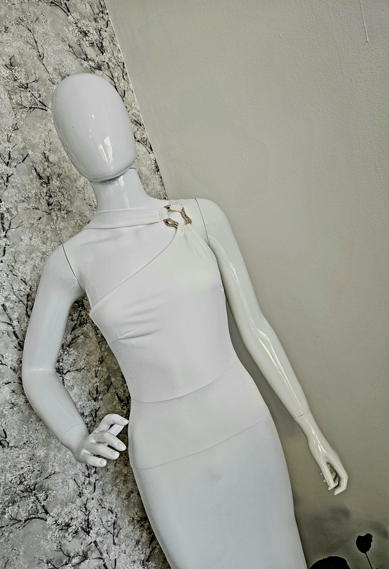 Vestido largo broche