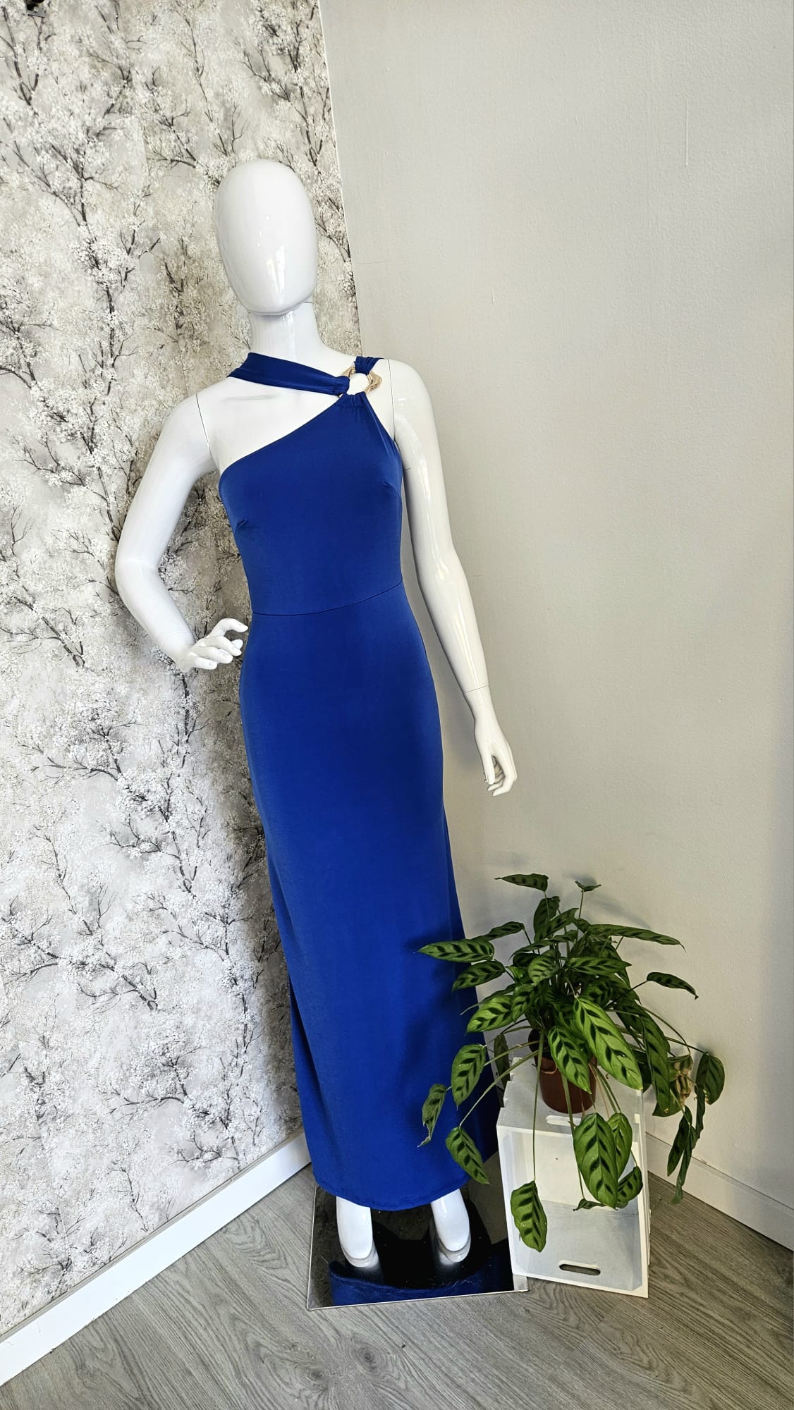 Vestido largo broche