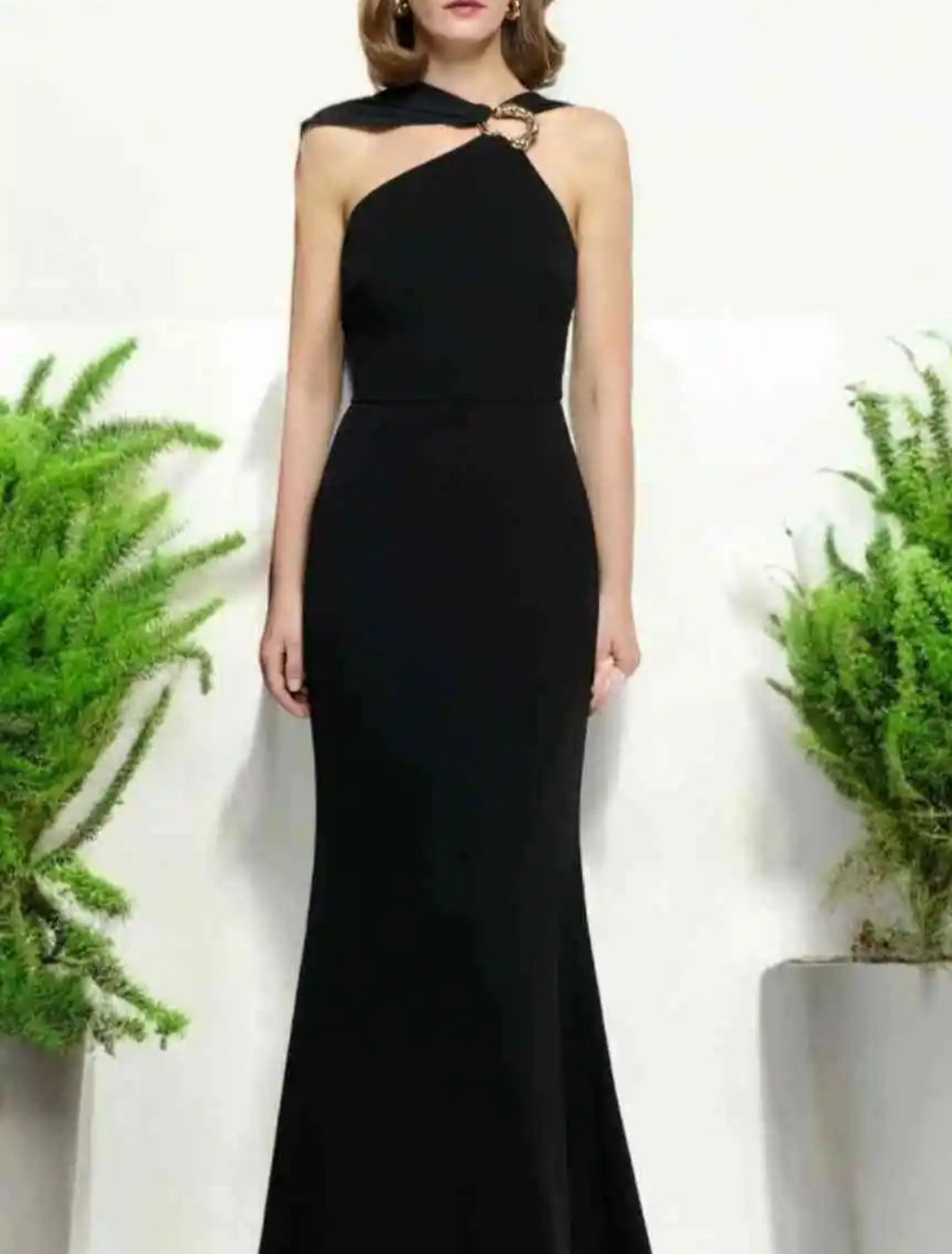 Vestido largo broche